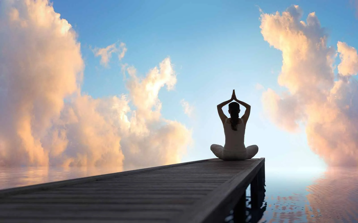 Медитация помогает перенастроить мозг