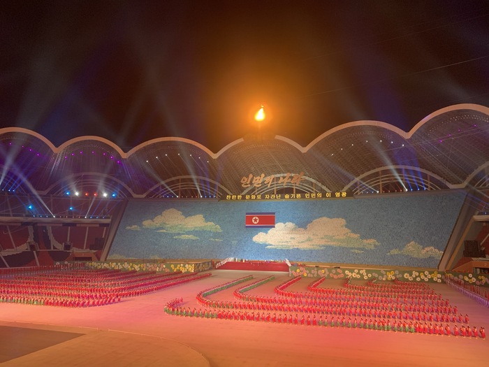Самая показушная показуха в мире или Северная Корея. Часть 3. Северная Корея, Пхеньян, Показуха, Шоу, Стадион, Видео, Мат, Длиннопост