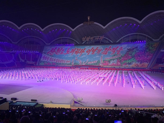 Самая показушная показуха в мире или Северная Корея. Часть 3. Северная Корея, Пхеньян, Показуха, Шоу, Стадион, Видео, Мат, Длиннопост