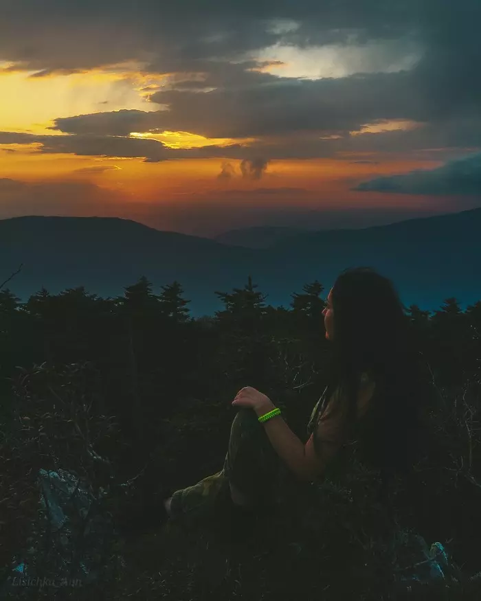 Sunsets in the mountains are beautiful Primorsky Krai, Mount Mokrusha. - My, Primorsky Krai, The mountains, Sunset, Taiga, Longpost