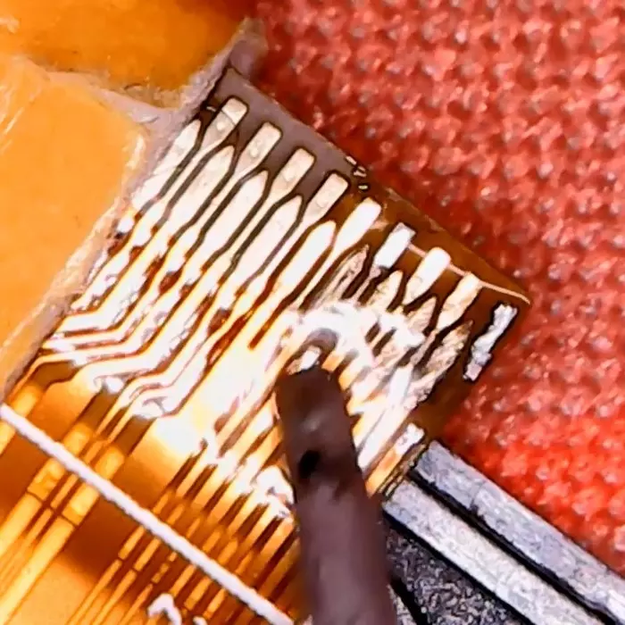Restoration of the smartphone cable after liquid ingress. - My, Repair of equipment, Repair, Plume, Recovery, Soldering, Video, Longpost, Microscope
