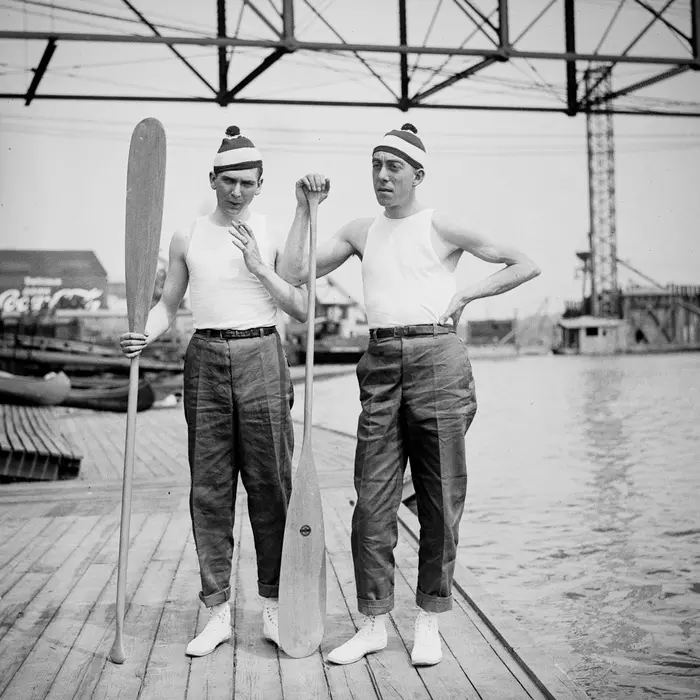 Rowers, USA, 1918 - Retro, The photo, Rowing, USA, Rowers, Pier, Smoking, Athletes
