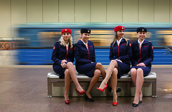 Новая униформа сотрудниц Московского Метрополитена Униформа, Московское метро