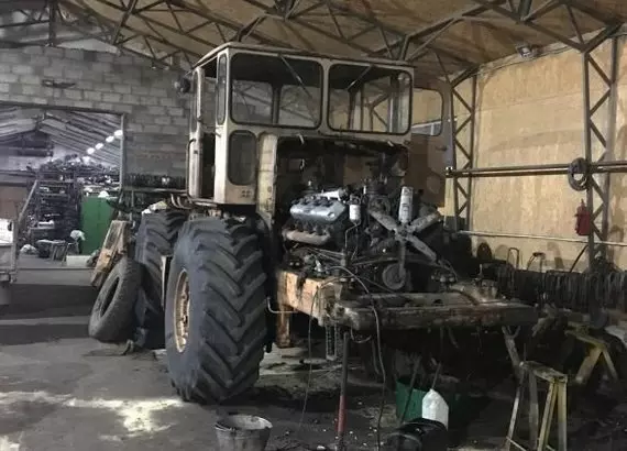 Мужчина приложил титанические усилия и восстановил старый «Кировец» Трактор, Реставрация, к-700, Длиннопост