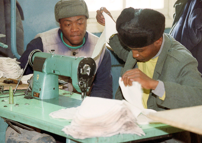 Угадаете страну по фотографии? Колония, Мордовия, Заключенные, Фотография, 2000-е, Люди, Длиннопост