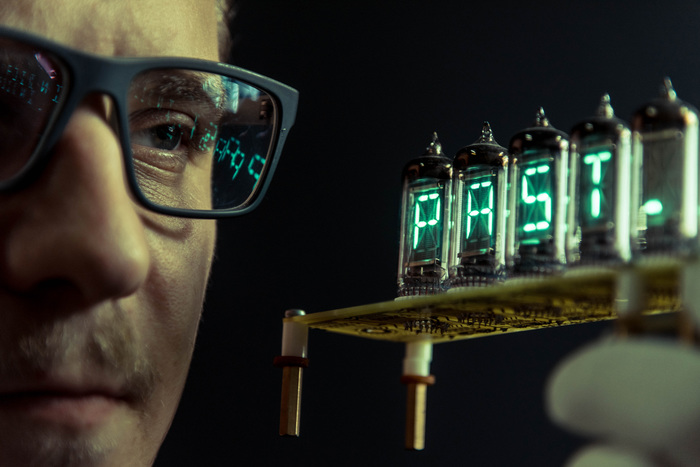 Смотрю в прошлое из будущего... ИВ-4 индикаторы очень красивые, кстати.