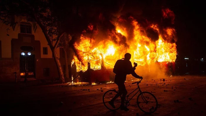 Chile - Chile, Pogrom, Longpost, Politics