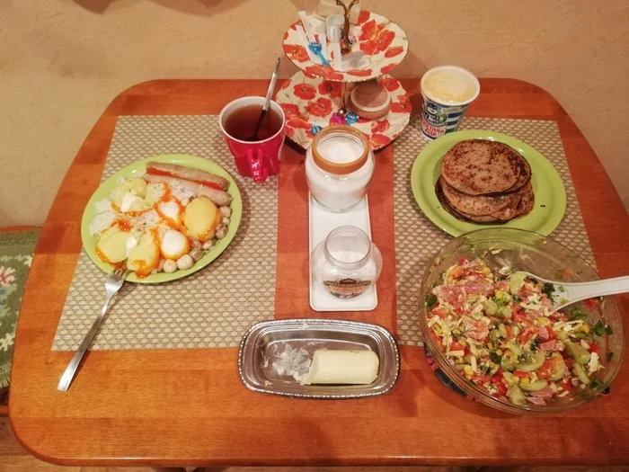 A modest bachelor's Saturday dinner. - My, bachelor meal, Men's cooking, cat, Longpost