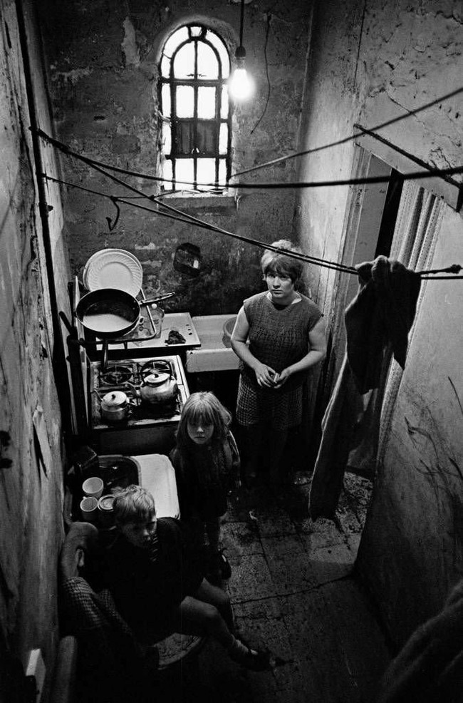 Great Britain . Late sixties - early seventies - Retro, Poverty, Longpost