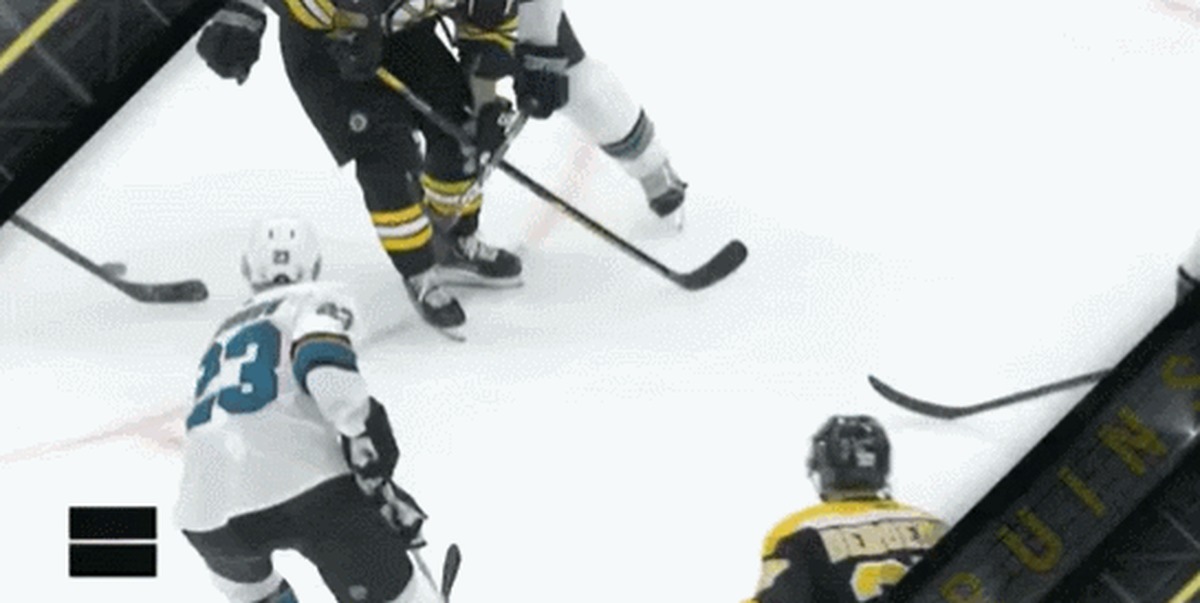 Successfully dodged - Sport, Hockey, Nhl, Power reception, Dodged, GIF, Brad Marchand