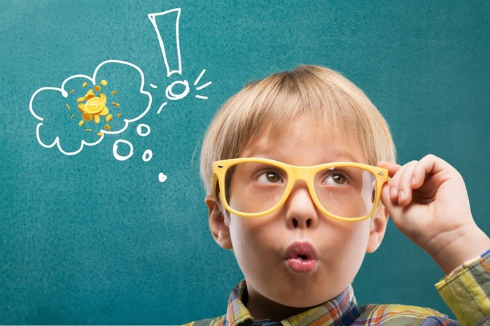 Как научить ребенка копить?