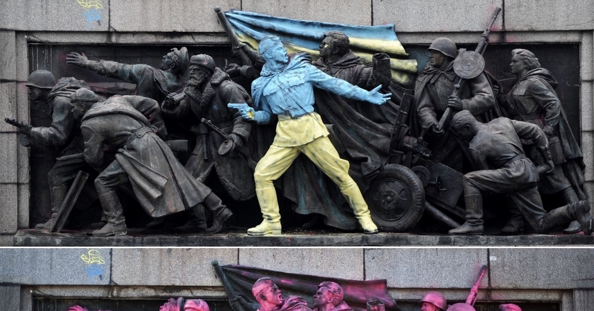 Снесли памятник советскому солдату. Памятник советским воинам в Софии осквернен. В Болгарии разрисовали памятник советским воинам. Памятники советским воинам в Европе подвергшиеся вандализм. Памятники советским солдатам в Европе осквернили.