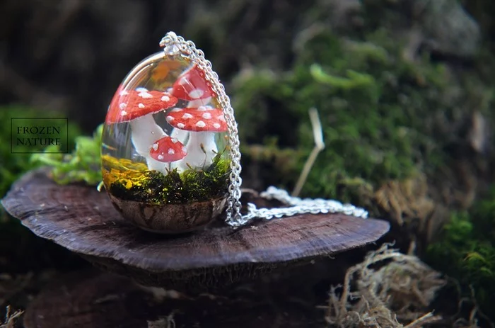 Pendant with fly agarics made of epoxy resin - My, Needlework without process, Fly agaric, Pendant, Epoxy resin, Handmade, Longpost
