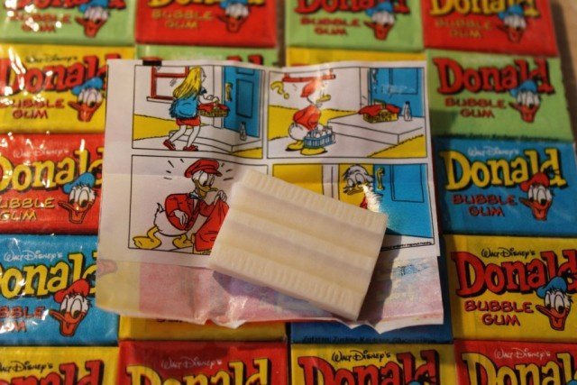 How chewing gum candy wrappers became “currency” among children - Longpost, Earbuds, 80-е, 90th, Gum