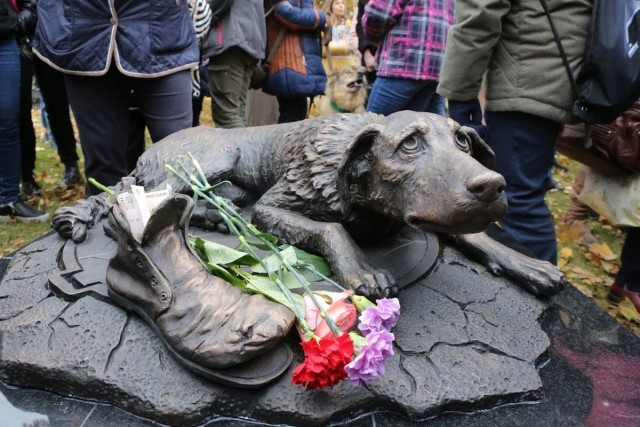 A monument to homeless animals was erected in Moscow. - Homeless animals, Monument, Dog, Longpost