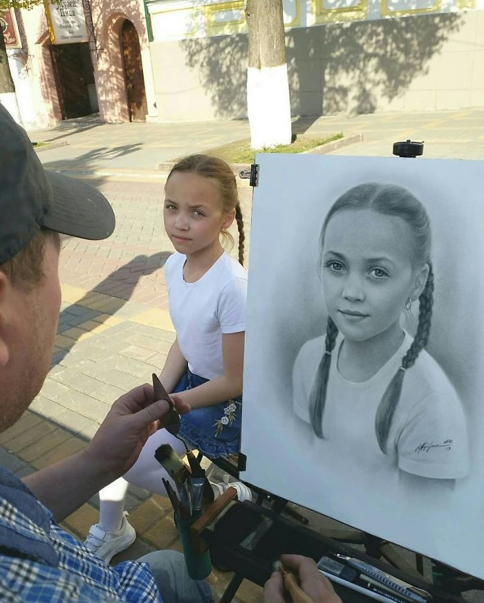 Street artist makes realistic portraits - Artist, Portrait, Realism, The photo, Children