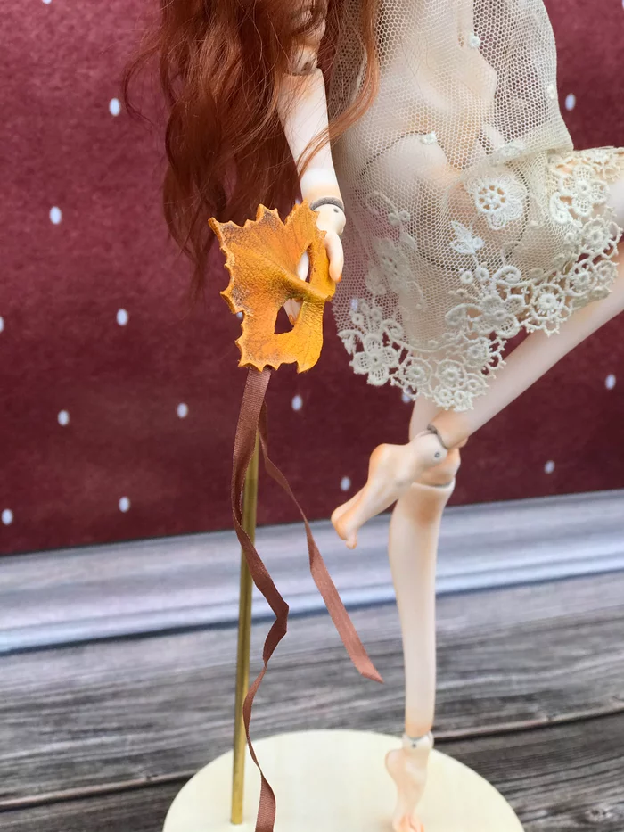 I love the details in the dolls’ outfits; my nymph has a mask in the shape of a maple leaf. - My, Doll, Jointed doll, Nymphs, Mask, Details, Doll, Longpost