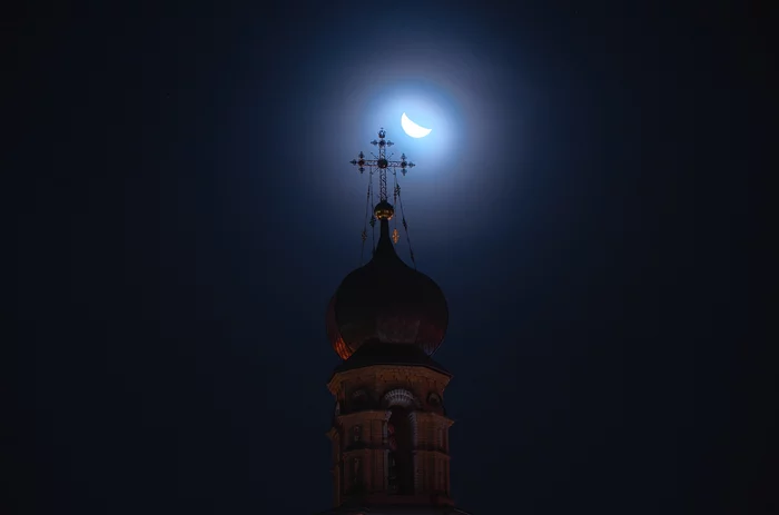 Kurganovo village, Ural. - My, Ural, Yekaterinburg, Night, moon, Temple