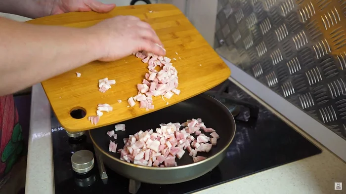 Солянка мясная сборная. Солянка с мясом, Кулинария, Длиннопост, Зажарка, Видео, Рецепт, Видео рецепт, Еда, Наготовке