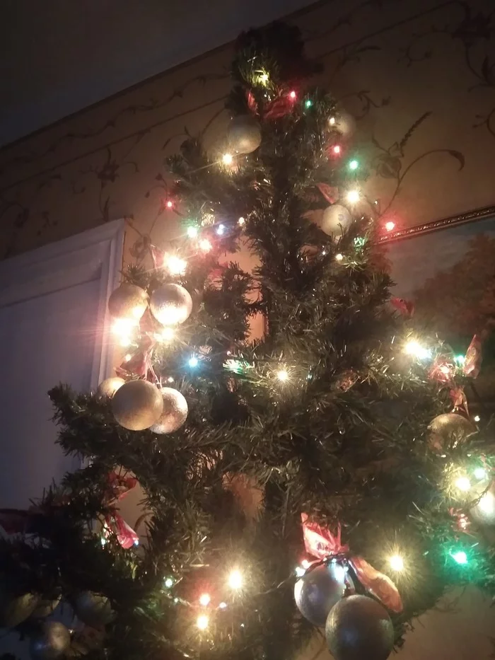 New Year is voluntary) - New Year, Christmas tree