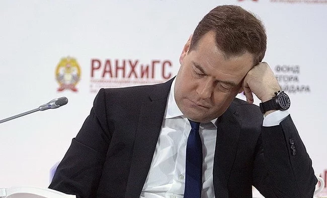 Medvedev will sum up the year in a live interview with 20 TV channels - Dmitry Medvedev, Dream, Outcomes, Politics, Russia