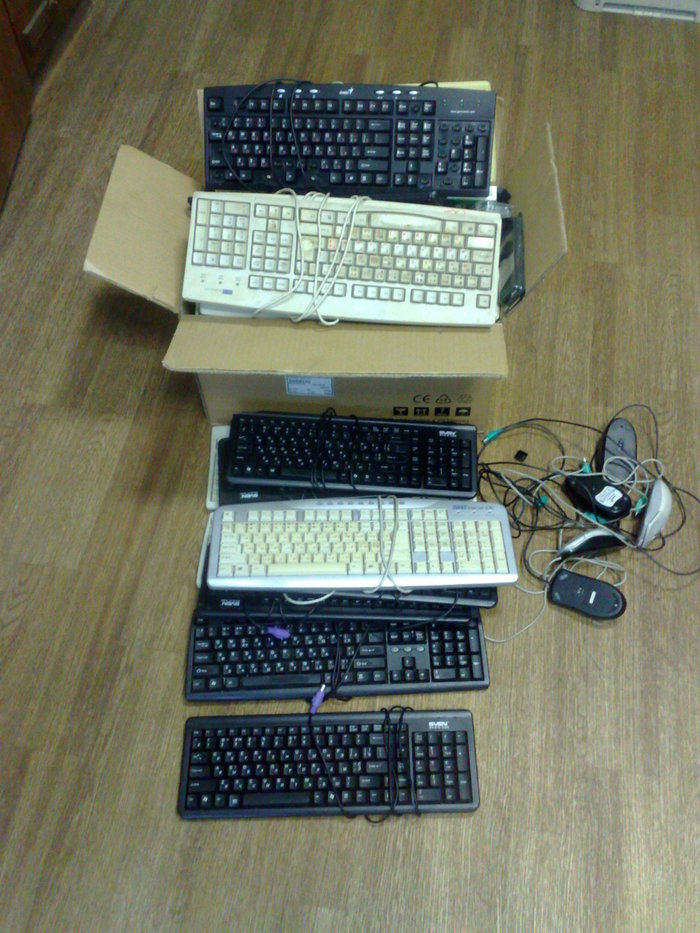 ����� ����