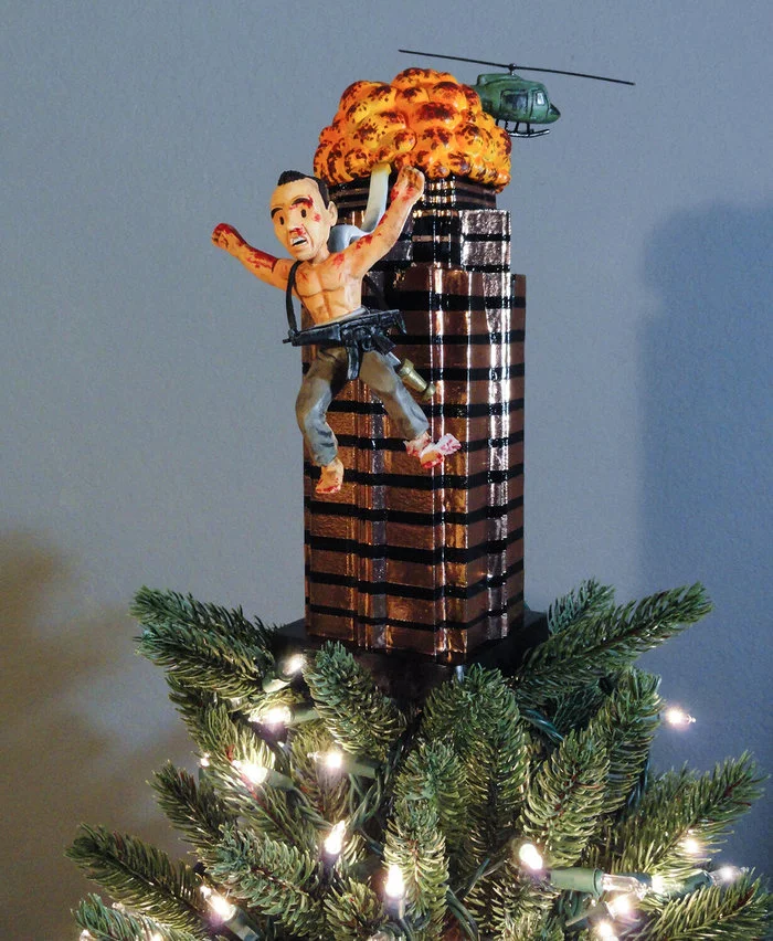 The best top for a Christmas tree - Christmas trees, Bruce, Bruce willis, Movies