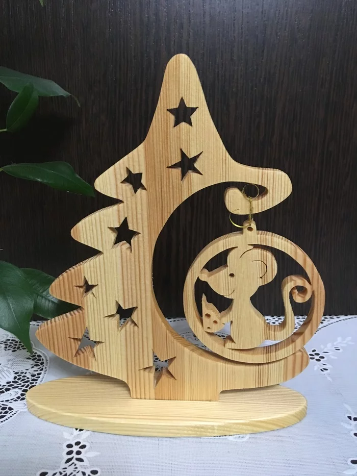 I made a New Year's souvenir from pine with my own hands - My, Christmas trees, New Year, Souvenirs, Sawing, Jigsaw, Woodworking, Needlework with process, Video, Longpost