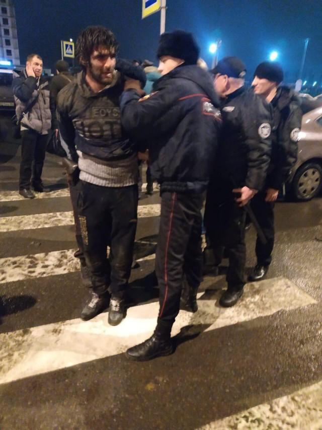 In St. Petersburg, an inadequate person hit people with cars, rammed other people's cars, and shot in the air - State of emergency, Saint Petersburg, Incident, Dagestanis, Detention, Inadequate, Longpost, Negative