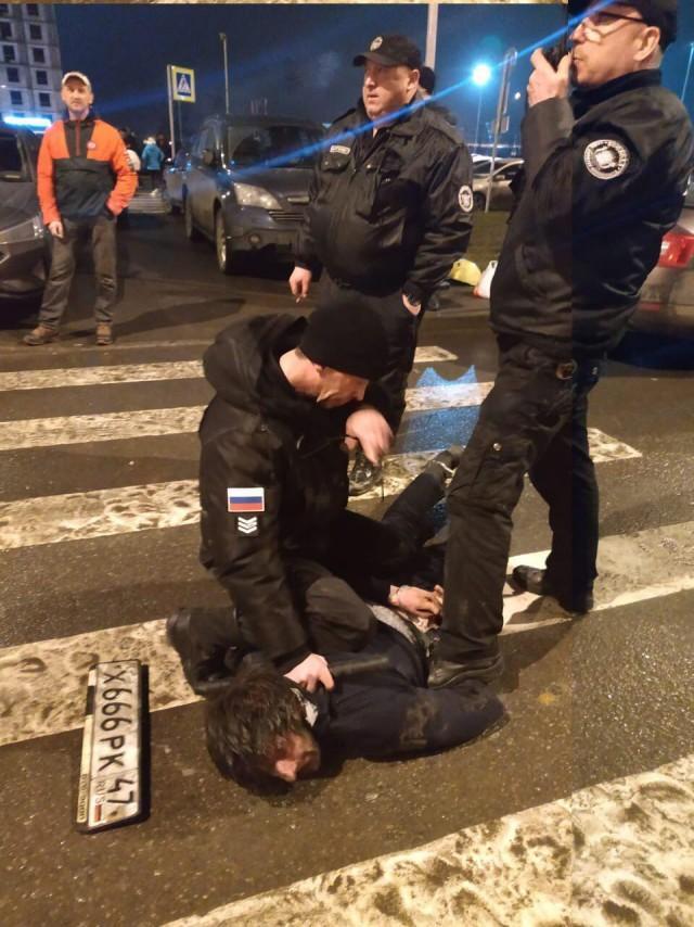 In St. Petersburg, an inadequate person hit people with cars, rammed other people's cars, and shot in the air - State of emergency, Saint Petersburg, Incident, Dagestanis, Detention, Inadequate, Longpost, Negative