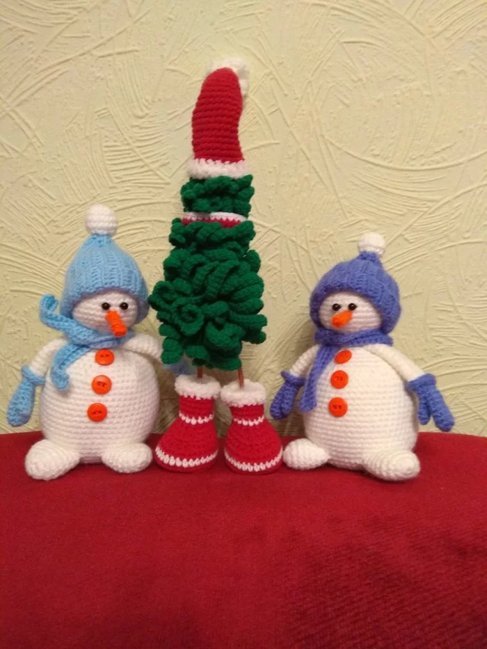 Happy New Year) - My, Amigurumi, Needlework without process, Needlework, Crochet, snowman, Christmas trees, Longpost