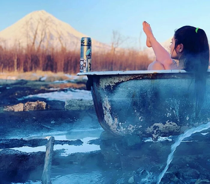 Hot baths of Kamchatka - Volcano, Bath, Girls, Kamchatka, Beautiful view, The hot springs