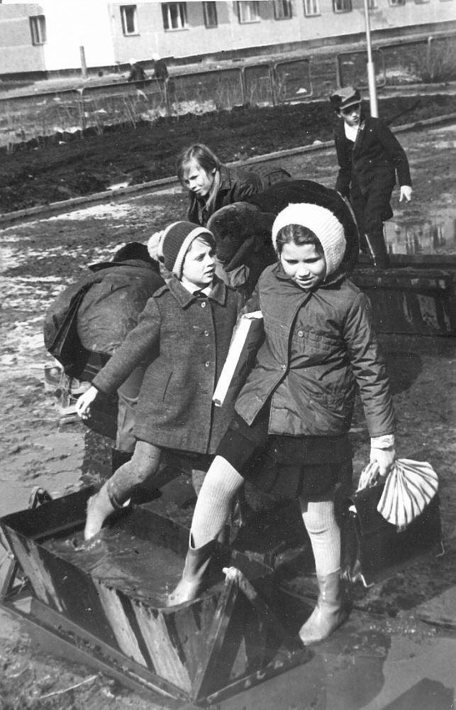 Don't forget to wash your boots - Nostalgia, the USSR, Naberezhnye Chelny, Washing, Dirt, Longpost