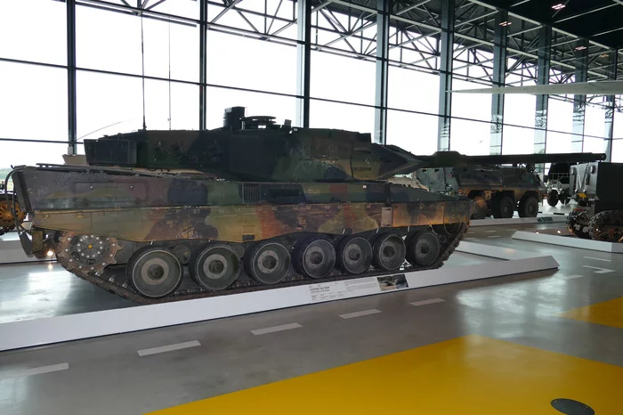 The last tank of the Netherlands - Leopard 2, Museum, Armament, Tanks, Netherlands (Holland), Armored vehicles, Weapon