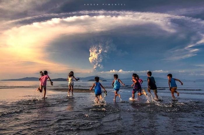 Извержение вулкана Тааль на Филиппинах Вулкан, Извержение, Филиппины, Природа, Дети, Вулкан Тааль