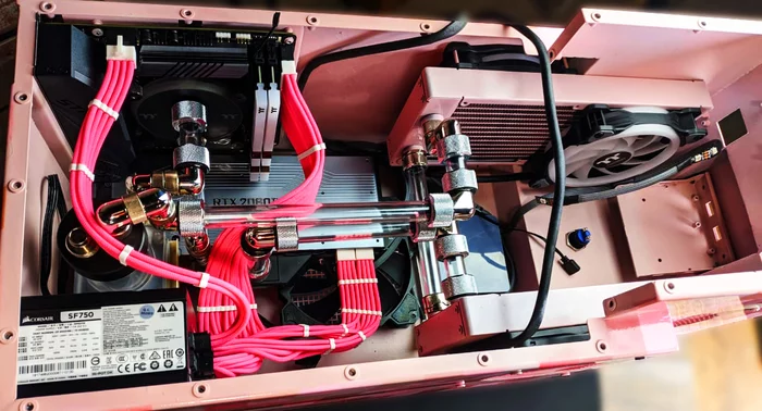 I put my heart and soul into this high-tech computer for a low-tech game. - My, Computer games, Tag, Minecraft, Computer hardware, Modding, Computer Modding, Video, Longpost