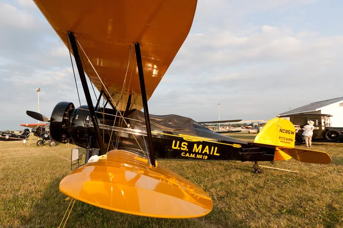 Pitcair PA-5 Mailwing. Postman Biplane - Airplane, Biplane, Longpost