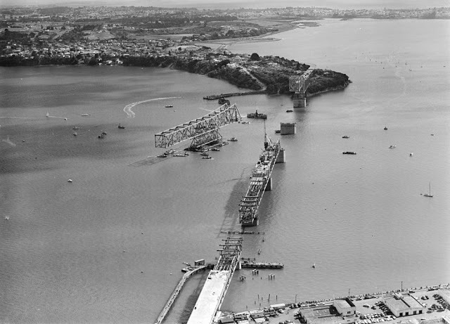 High-altitude assemblers - New Zealand, Oakland, Transport, Longpost