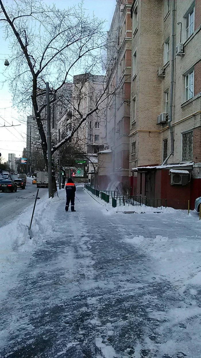 Свершилось!!! - Моё, Зима, Снег, Москва, Уборка, Гбу Жилищник