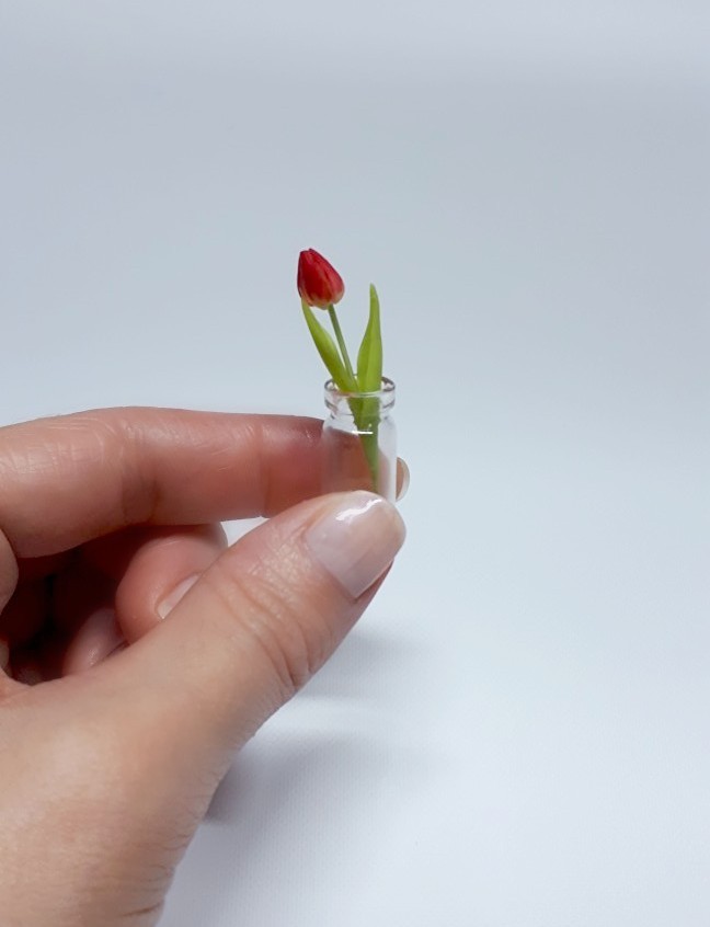 Tulips scale 1:12 cold porcelain - My, Needlework without process, Polymer clay, Miniature, Video, Flowers, Cold porcelain, Longpost