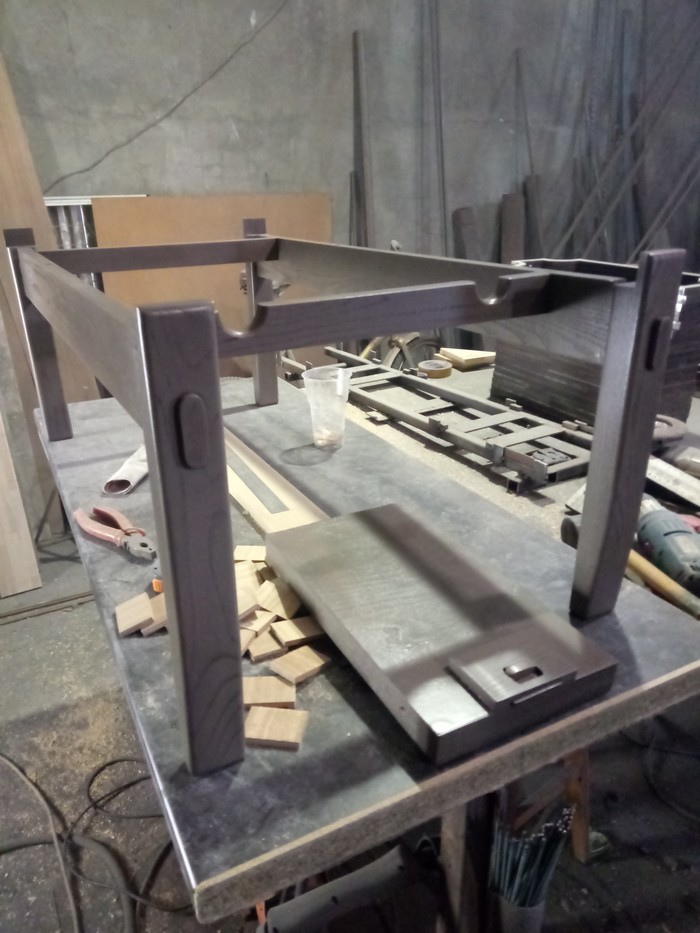 Столик с секретом Журнальный столик, Работа с деревом, Тайник, Сюрприз, Столярка, Видео, Длиннопост