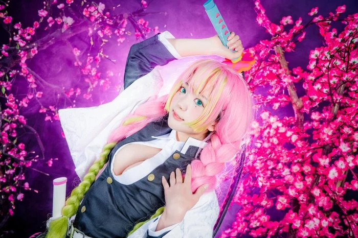 Mitsuri Kanroji Mitsuri Kanroji, Kimetsu No Yaiba, Косплей, Красивая девушка, Длиннопост