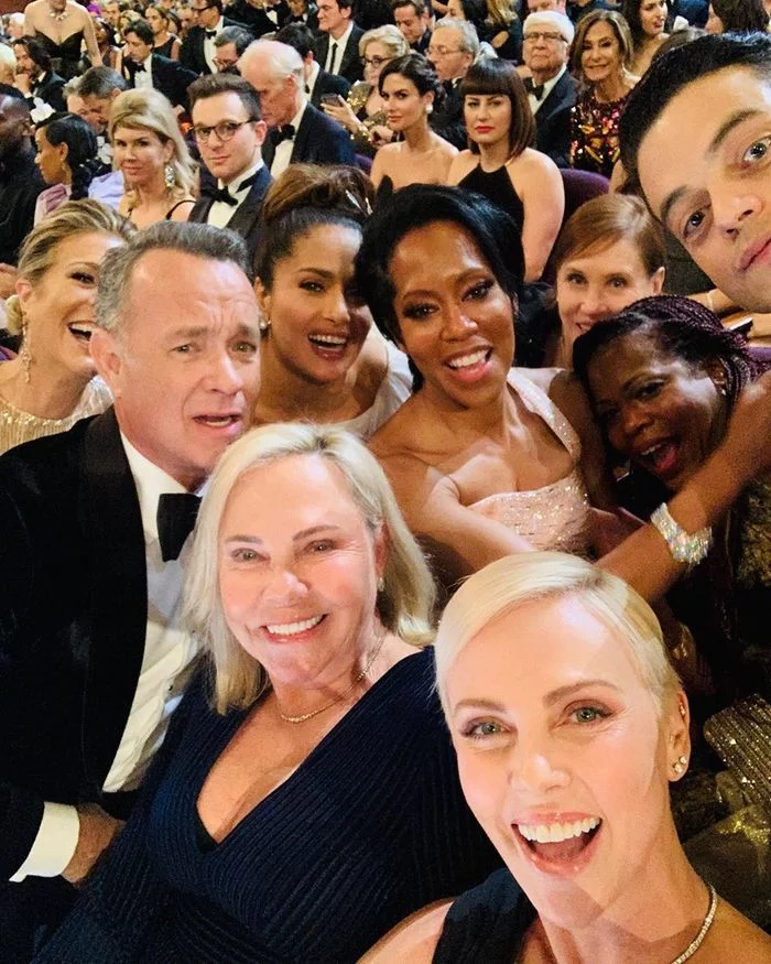 Game: Find Keanu Reeves - Keanu Reeves, Selfie, Oscar, 2020, Celebrities, Actors and actresses