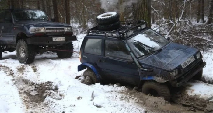 Oka drags the truck into the mud - My, Offroad, Dirt