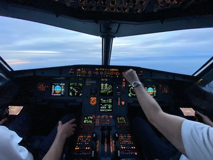 По пути в Дубай Авиация, Полет, Самолет, Airbus, Путешествия, Работа, Длиннопост, Видео