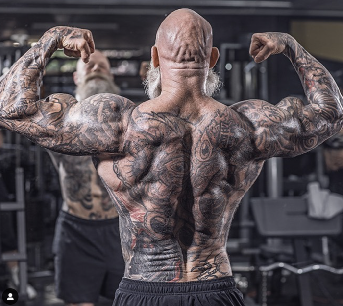 Он работал на стройке, пережил 5 операций, но не сдался! История брутального Гвэна Рекерса Тату, Борода, Брутальность, Мужчины, Видео, Длиннопост