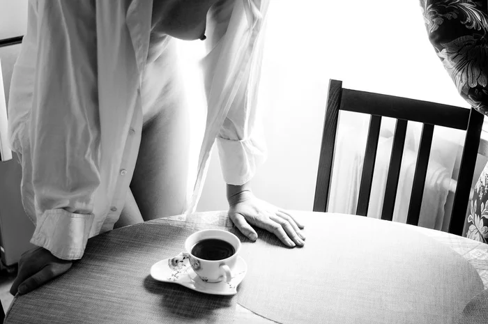 Morning coffee - NSFW, My, Black and white photo, nude art, Erotic, PHOTOSESSION, Photographer