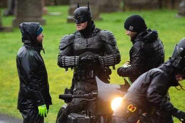 Post #7268777 - Batman, Batman Costume, Twitter, Filming, The photo, Longpost