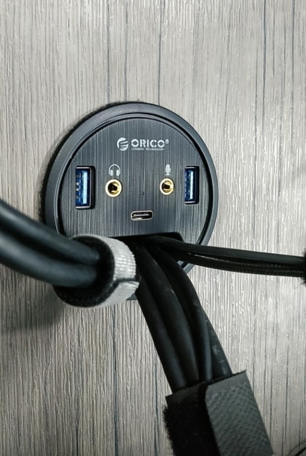 This looks like a continuation of the popular picture - Humor, Chinese goods, Power socket