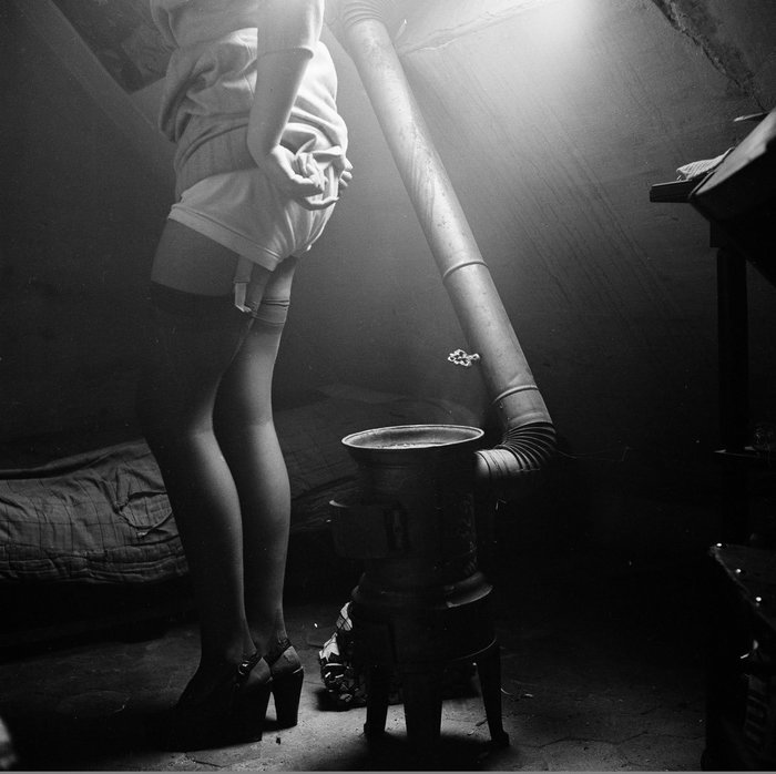   !  , , -, , 1940, 